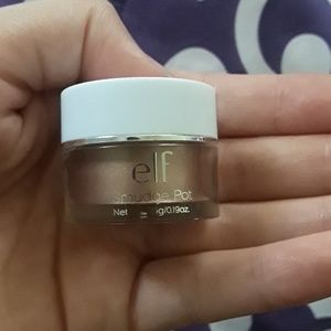 Smudge pot ( similar to MAC paint pods)